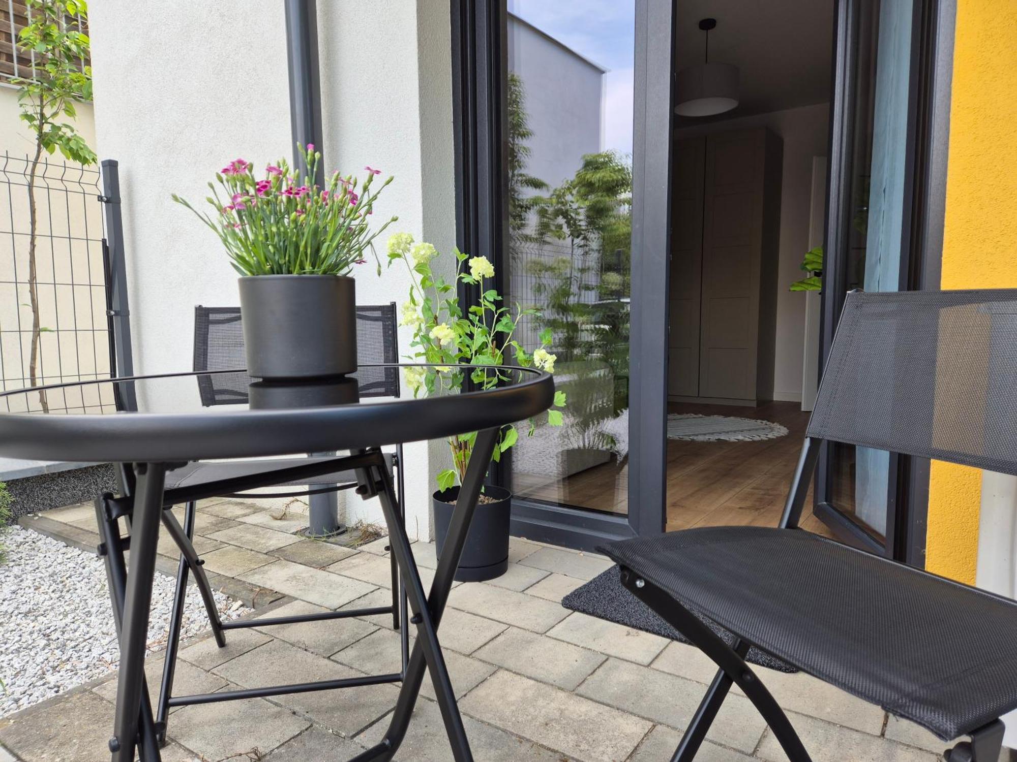 Willa Raclawicka Apartments พอซนาน ภายนอก รูปภาพ